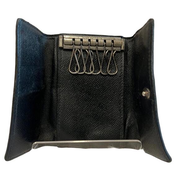 Louis Vuitton Graphite Damier Leather 6 Key Holder (LVXX016) - Picture 4 of 8